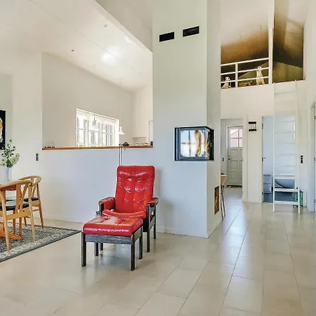 Dom wakacyjny Vaeggerlose With Fireplace 04 *